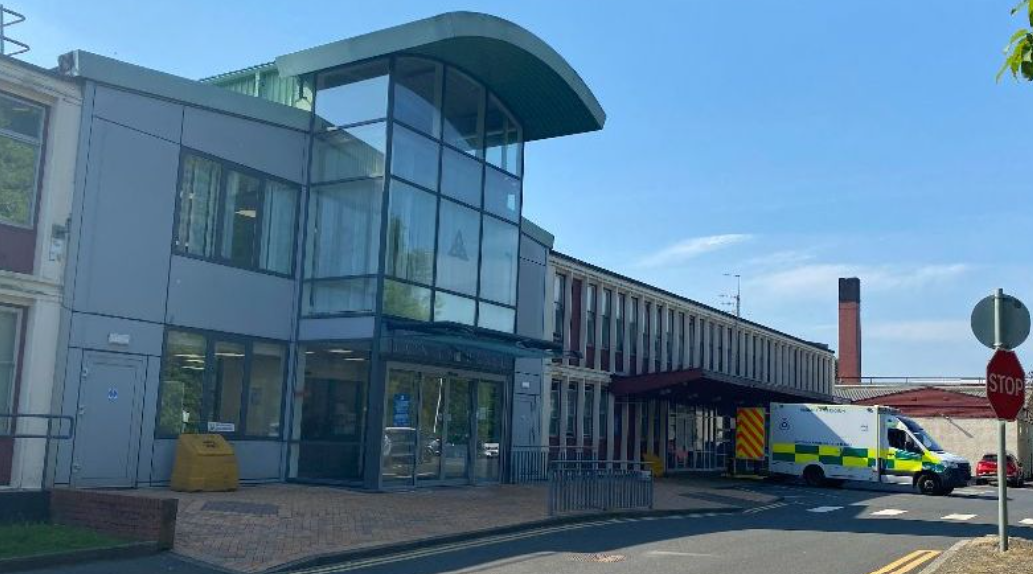 Vale of Leven Hospital entrance